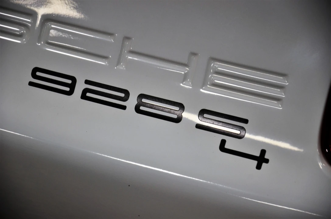 1987 Porsche 928 S4 - Image 30 of 31
