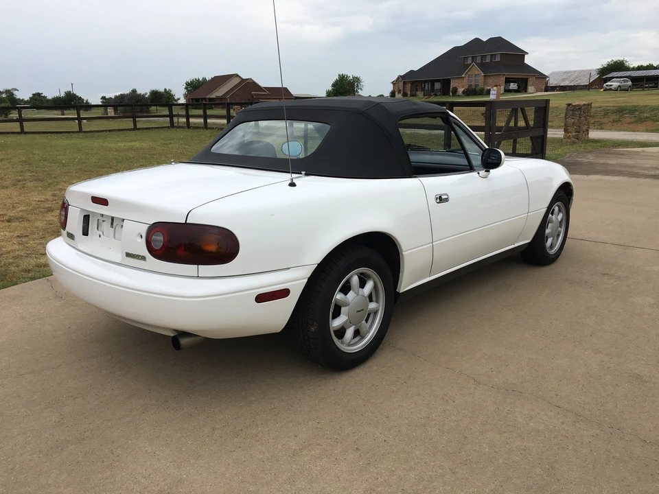 1990 Mazda NA MX-5 Miata - Image 8 of 31