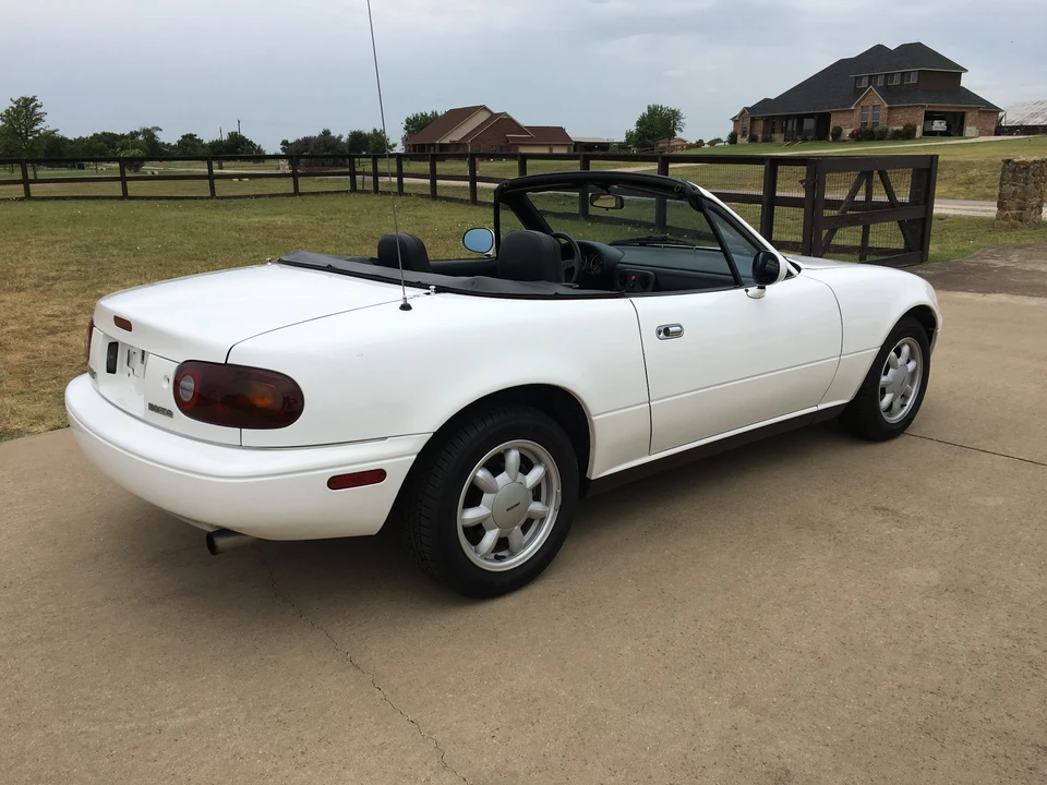 1990 Mazda NA MX-5 Miata - Image 9 of 31