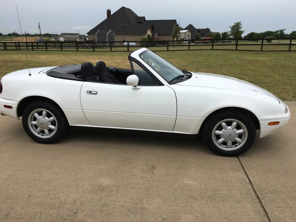 1990 Mazda NA MX-5 Miata - Image 10 of 31