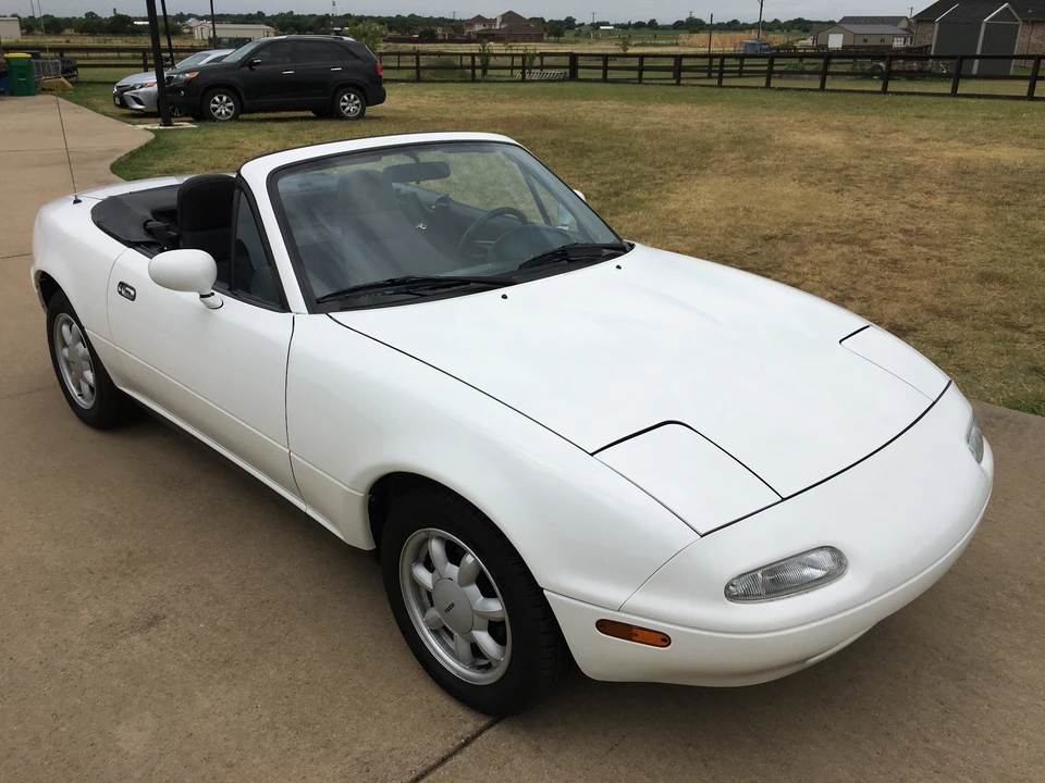 1990 Mazda NA MX-5 Miata - Image 12 of 31