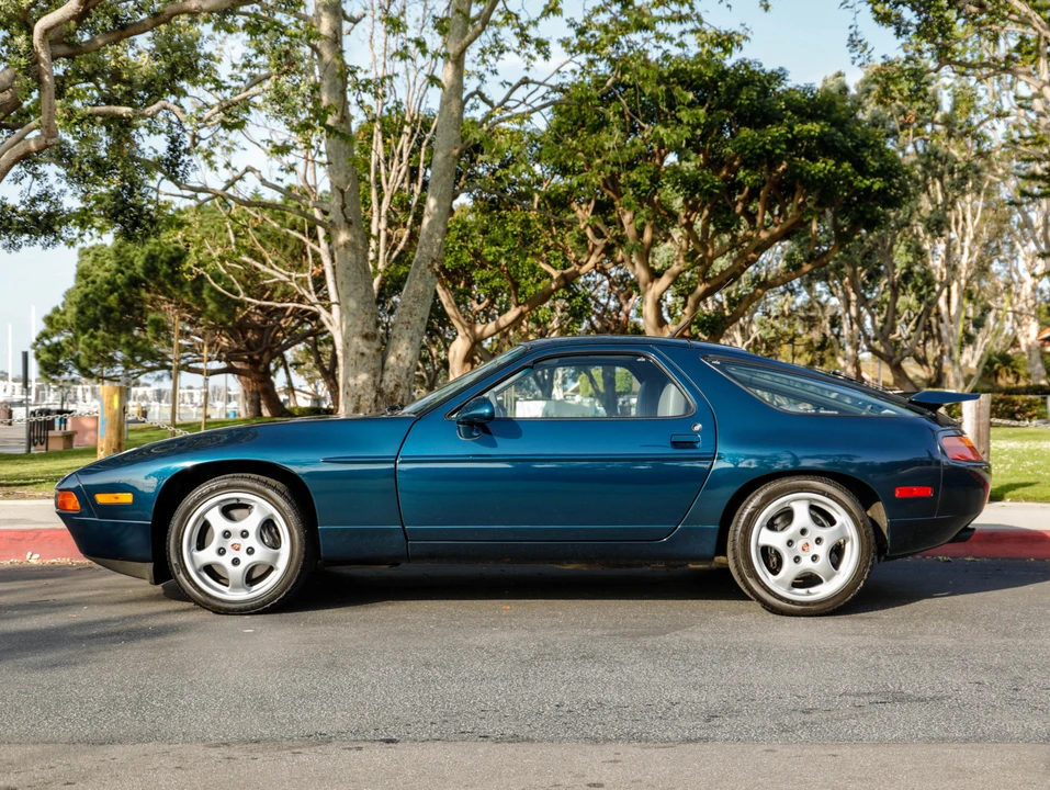 1994 Porsche 928 GTS - Image 8 of 31