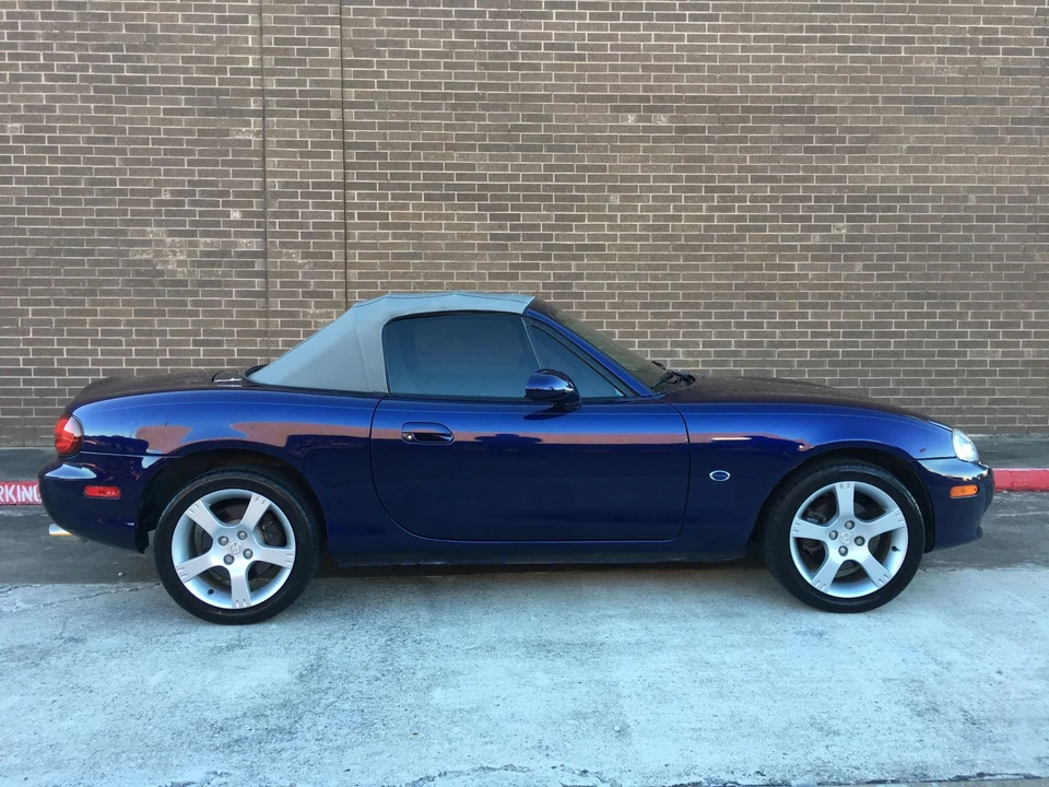 2003 Mazda NB MX-5 Miata - Image 22 of 31