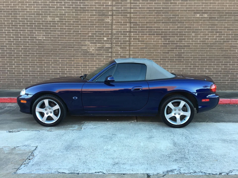 2003 Mazda NB MX-5 Miata - Image 23 of 31