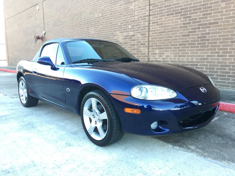 2003 Mazda NB MX-5 Miata - Image 2 of 31
