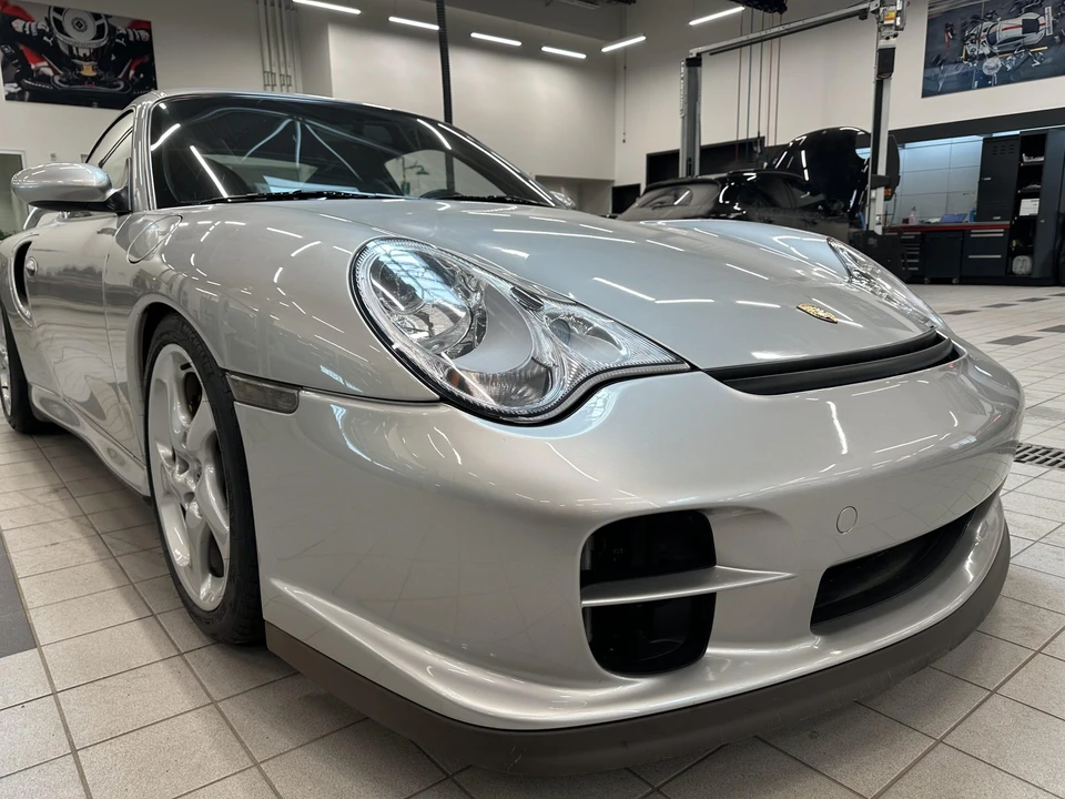 2003 Porsche 996 GT2 - Image 10 of 31