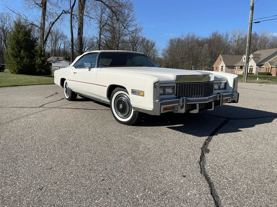 1976 Cadillac Eldorado 9th Gen - Image 2 of 31