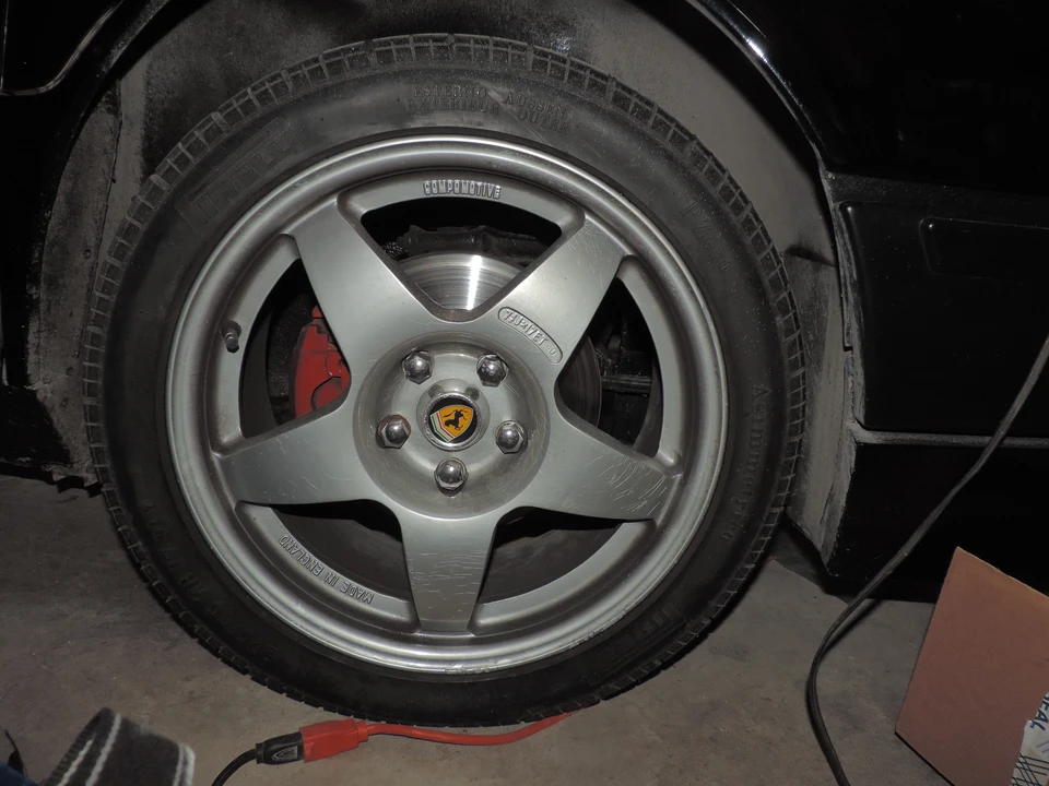 1981 Ferrari Mondial 8 - Image 19 of 31