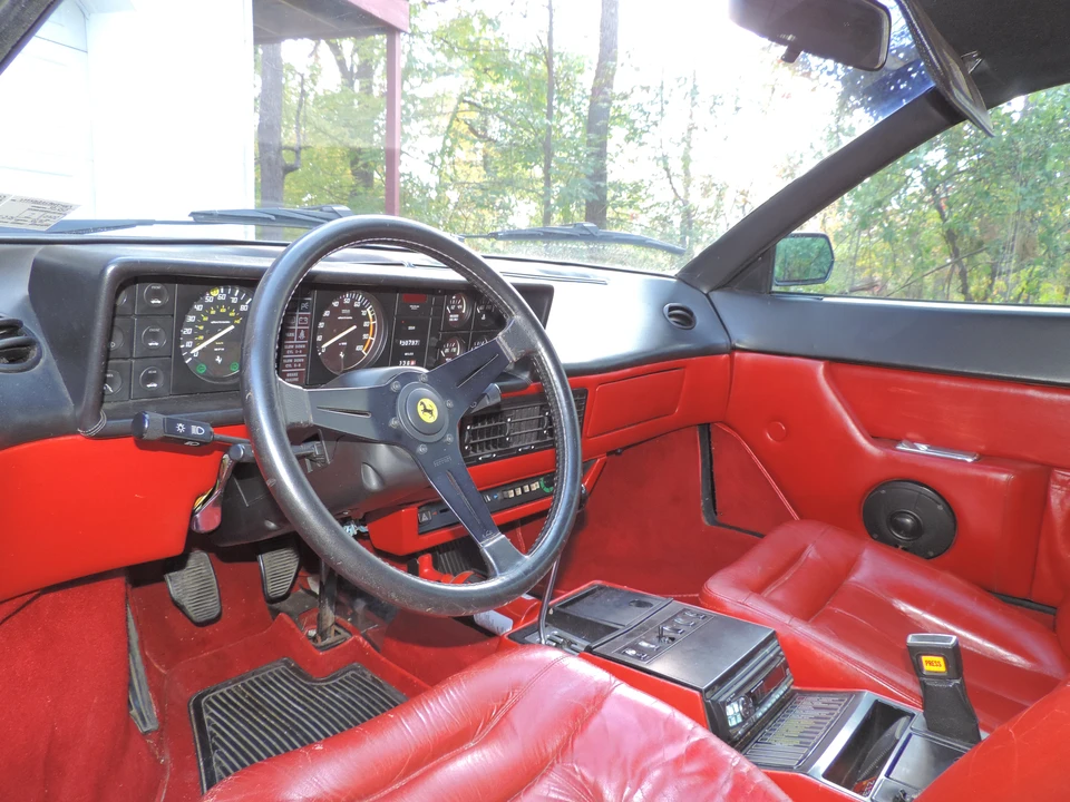 1981 Ferrari Mondial 8 - Image 27 of 31