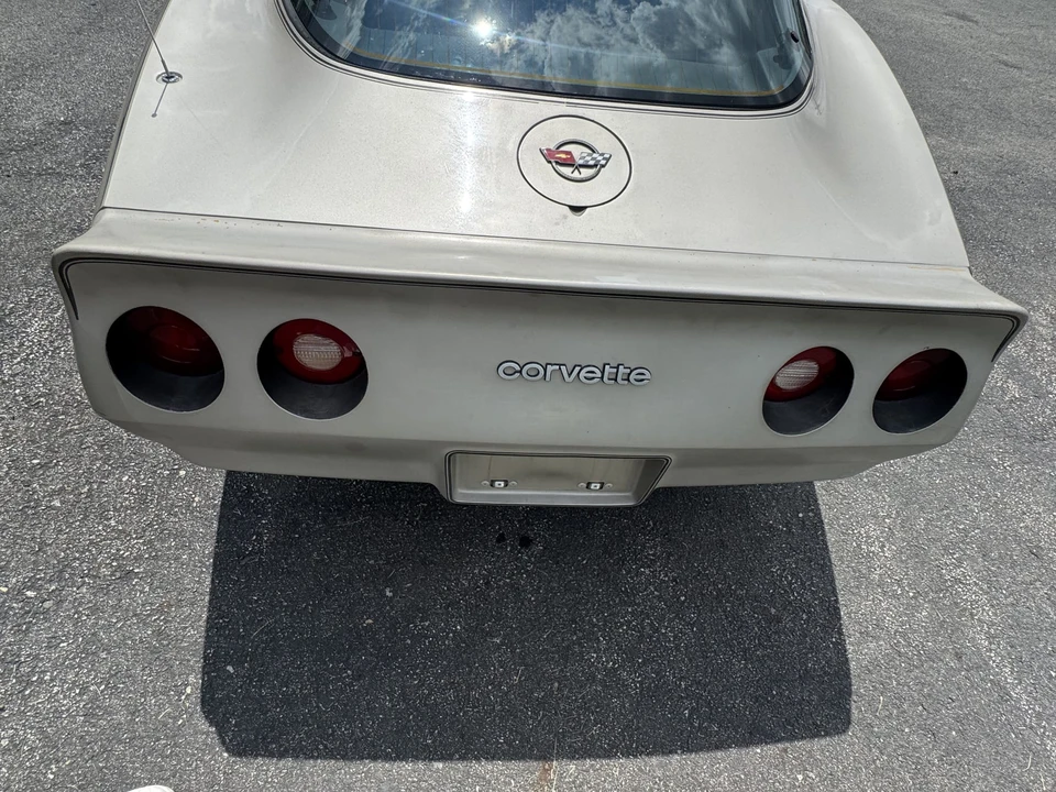 1982 Chevrolet Corvette C3 - Image 19 of 31