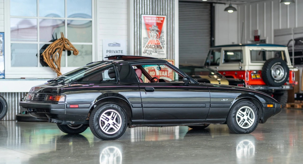 1985 Mazda RX-7 SA & FB - Image 28 of 31