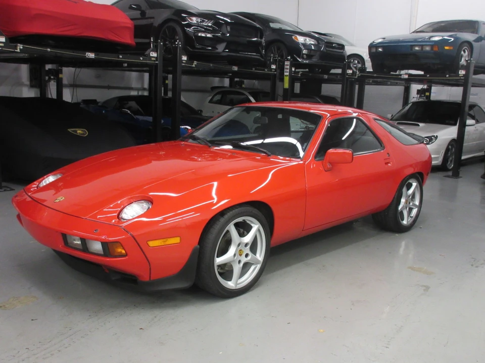 1985 Porsche 928 S - Image 2 of 31