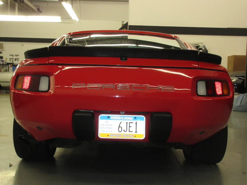 1985 Porsche 928 S - Image 7 of 31