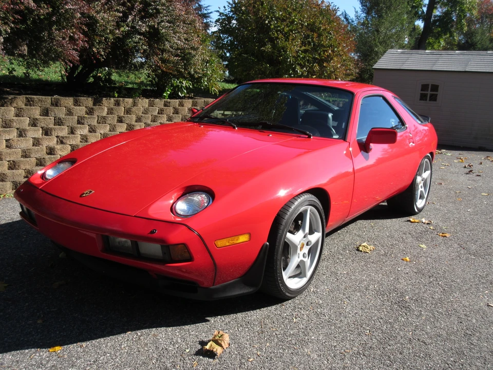 1985 Porsche 928 S - Image 14 of 31