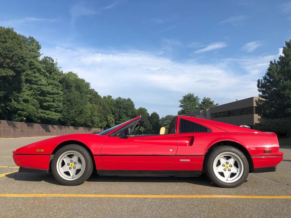 1986 Ferrari 328 GTS - Image 26 of 31