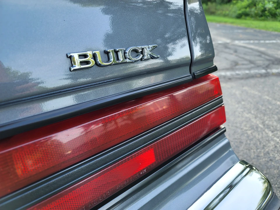 1987 Buick Regal - Image 21 of 31