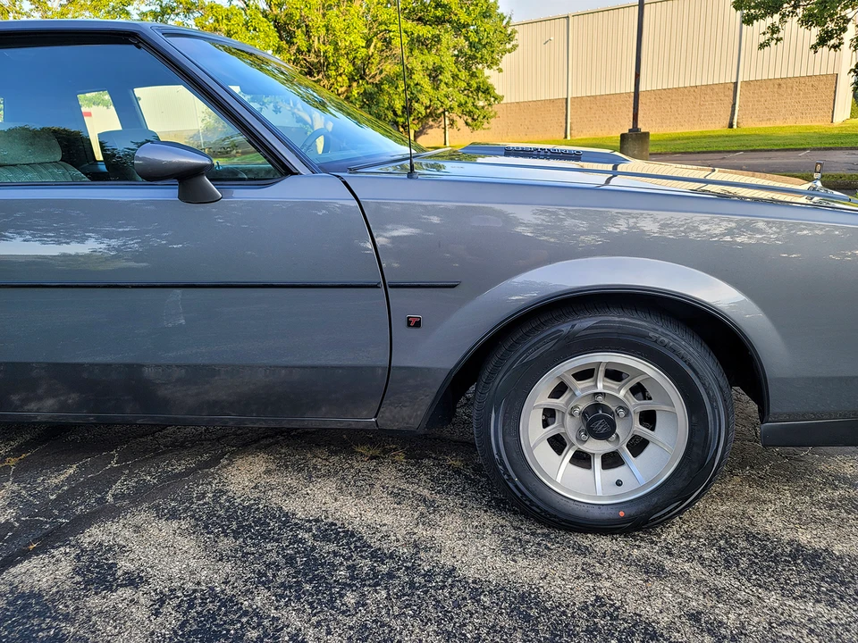 1987 Buick Regal - Image 27 of 31
