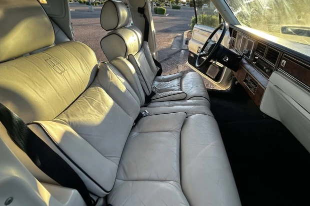 1987 Lincoln Town Car - Image 4 of 8