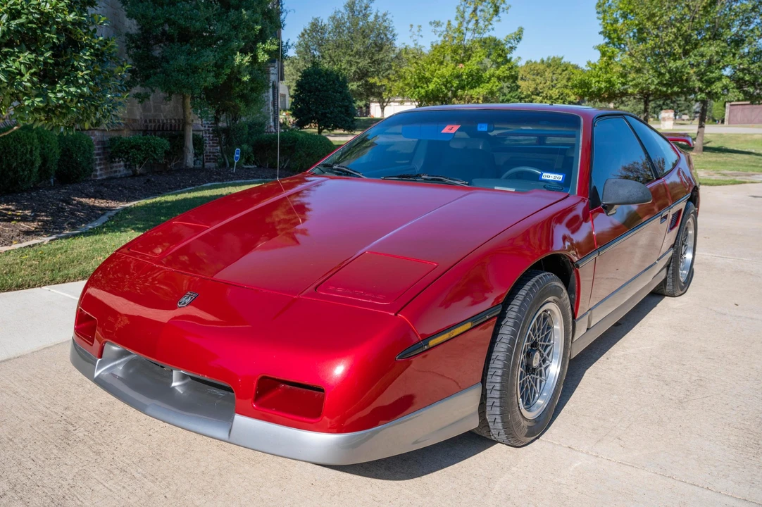 1987 Pontiac Fiero GT - Image 16 of 31