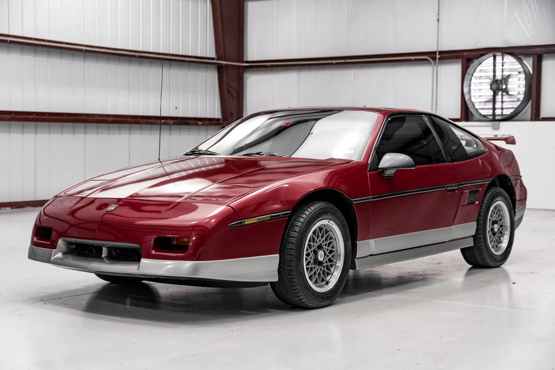 1987 Pontiac Fiero GT - Image 5 of 31