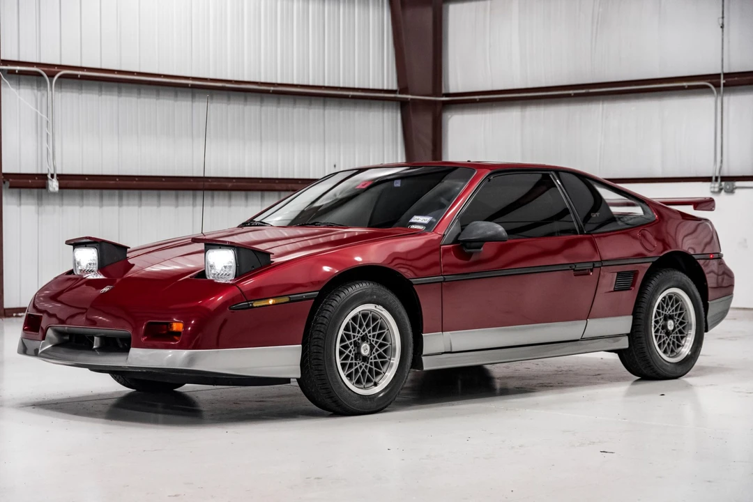 1987 Pontiac Fiero GT - Image 4 of 31