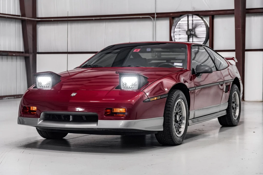 1987 Pontiac Fiero GT - Image 3 of 31