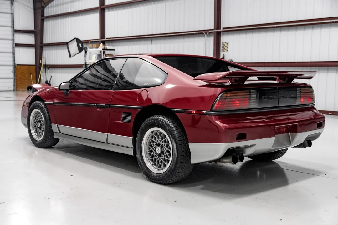 1987 Pontiac Fiero GT - Image 6 of 31