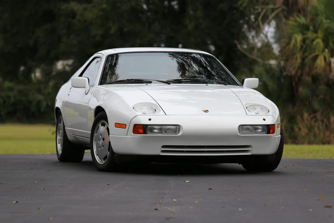 1987 Porsche 928 S4 - Image 8 of 31