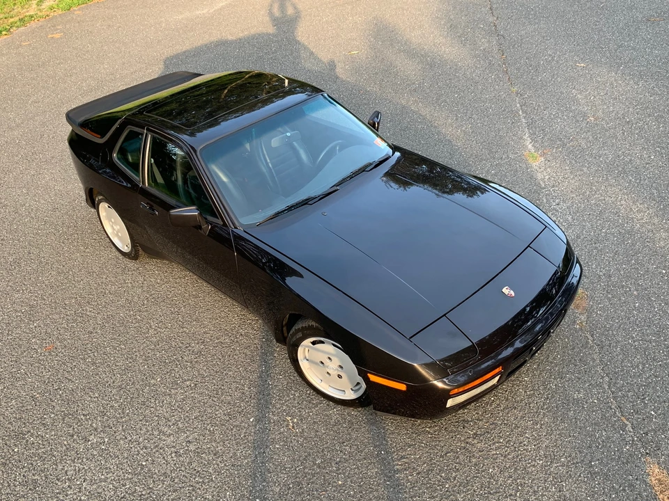 1988 Porsche 944 Turbo - Image 23 of 31