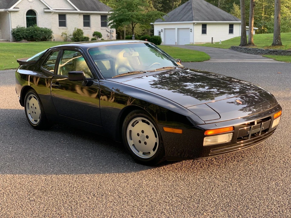 1988 Porsche 944 Turbo - Image 25 of 31