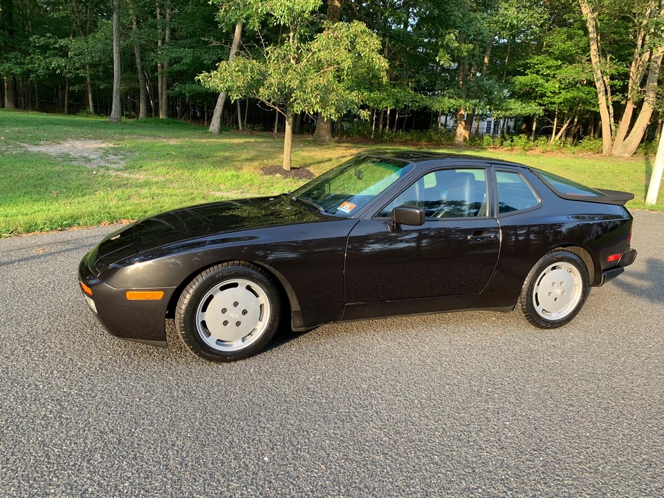 1988 Porsche 944 Turbo - Image 7 of 31