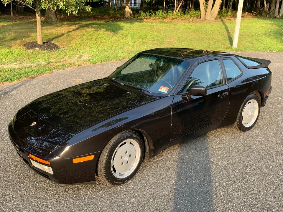1988 Porsche 944 Turbo - Image 2 of 31