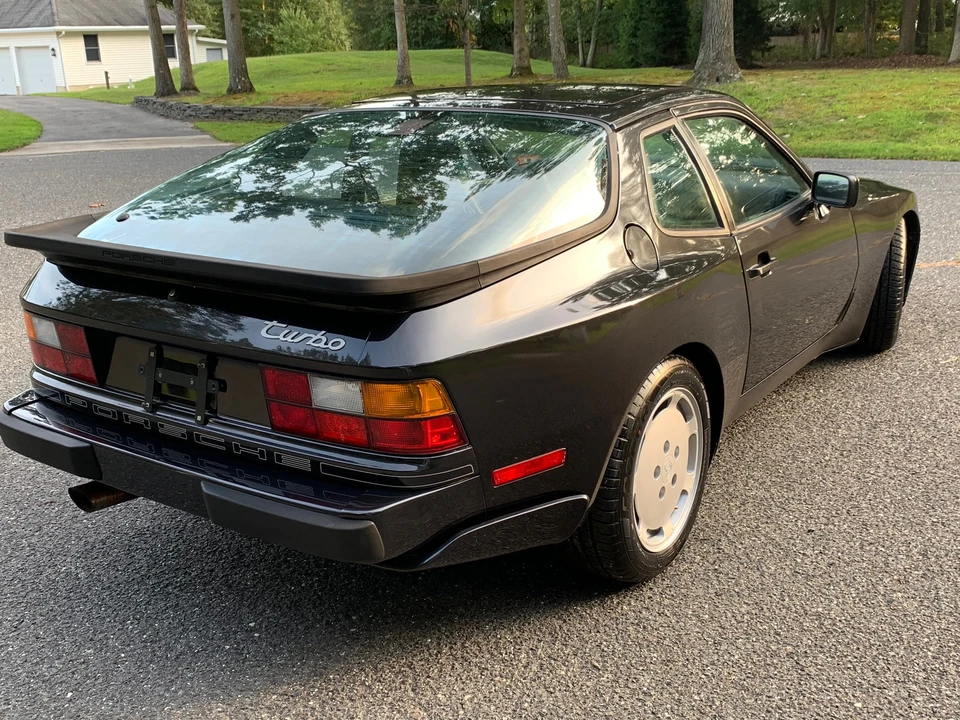 1988 Porsche 944 Turbo - Image 16 of 31