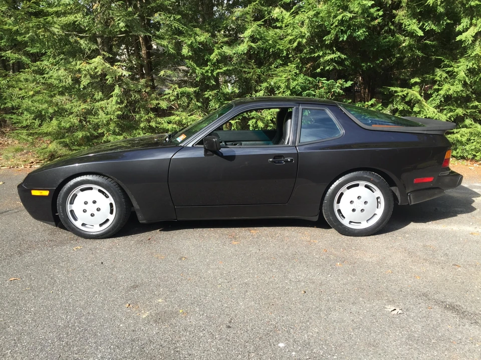 1988 Porsche 944 Turbo - Image 8 of 31