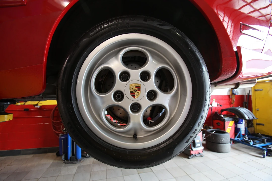 1988 Porsche 944 S - Image 26 of 31