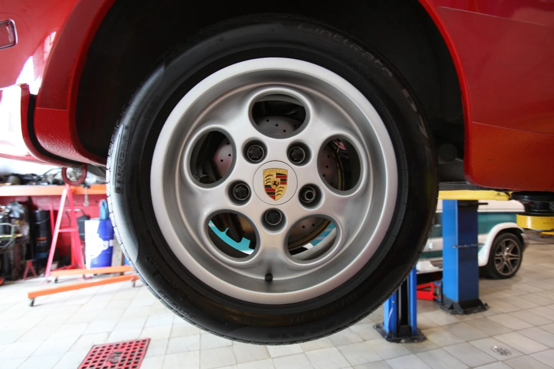 1988 Porsche 944 S - Image 27 of 31