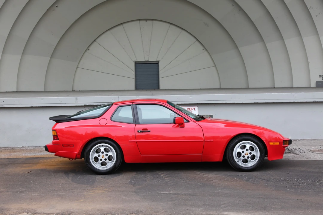1988 Porsche 944 S - Image 8 of 31
