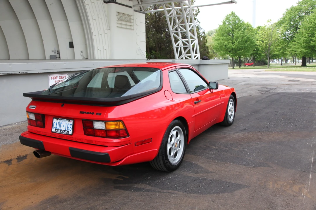 1988 Porsche 944 S - Image 9 of 31