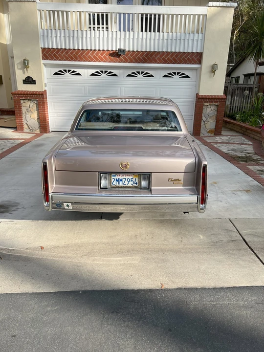 1989 Cadillac DeVille 5th Gen - Image 4 of 31