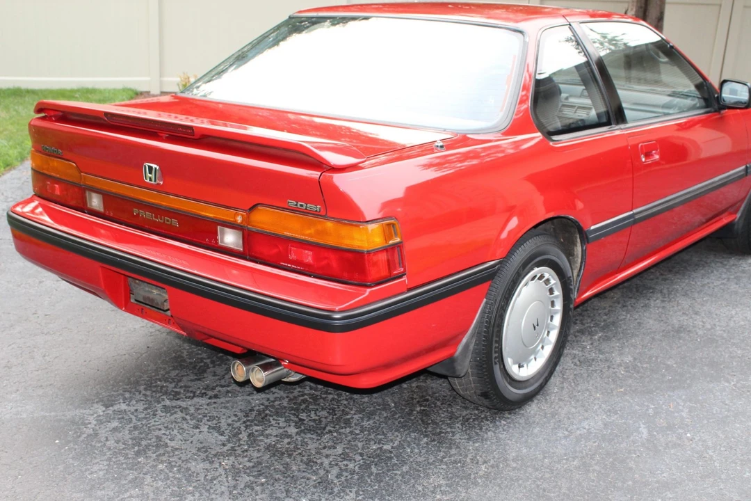 1989 Honda Prelude 3rd Gen - Image 9 of 31