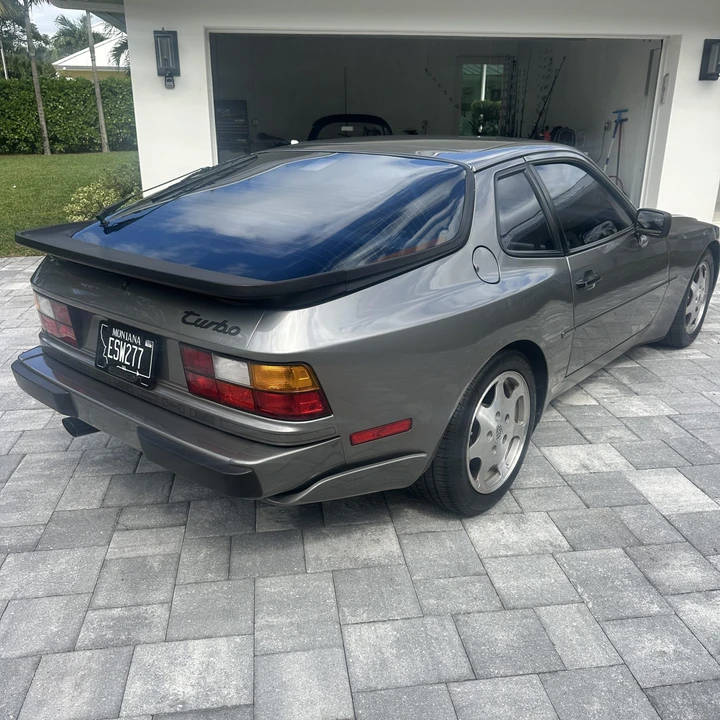 1989 Porsche 944 Turbo - Image 15 of 31