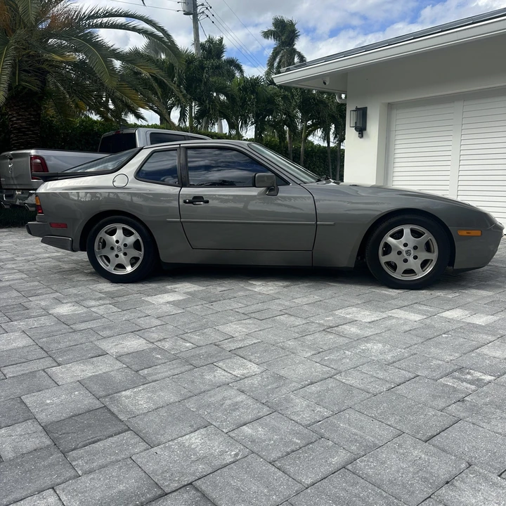 1989 Porsche 944 Turbo - Image 11 of 31