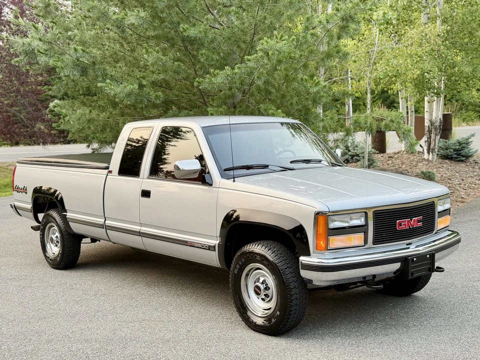 1990 GMC Sierra 1st Gen - Image 13 of 31