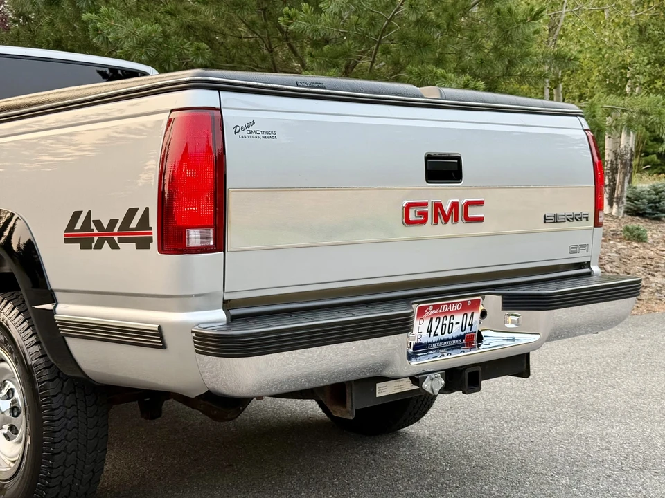 1990 GMC Sierra 1st Gen - Image 25 of 31