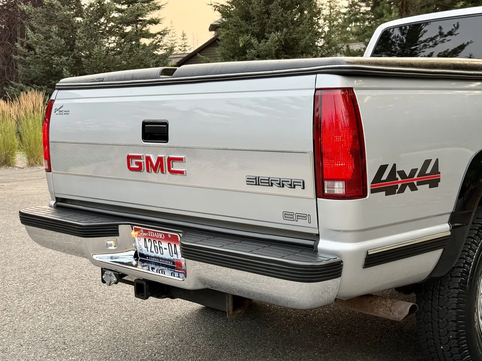 1990 GMC Sierra 1st Gen - Image 27 of 31