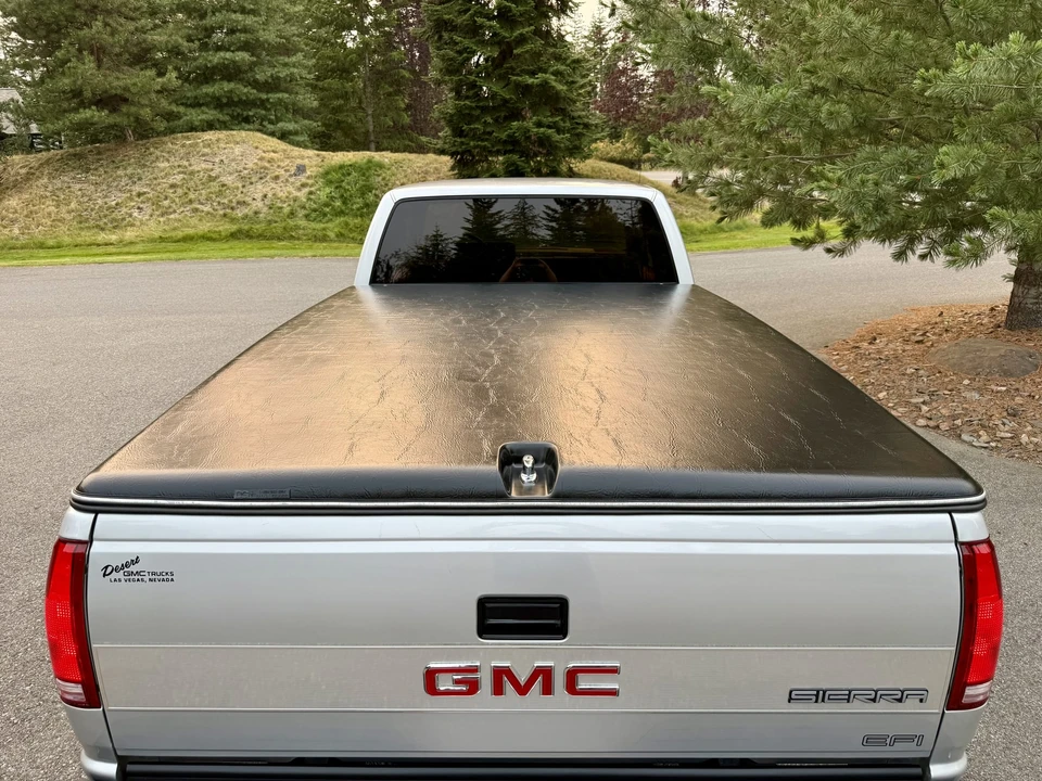 1990 GMC Sierra 1st Gen - Image 26 of 31