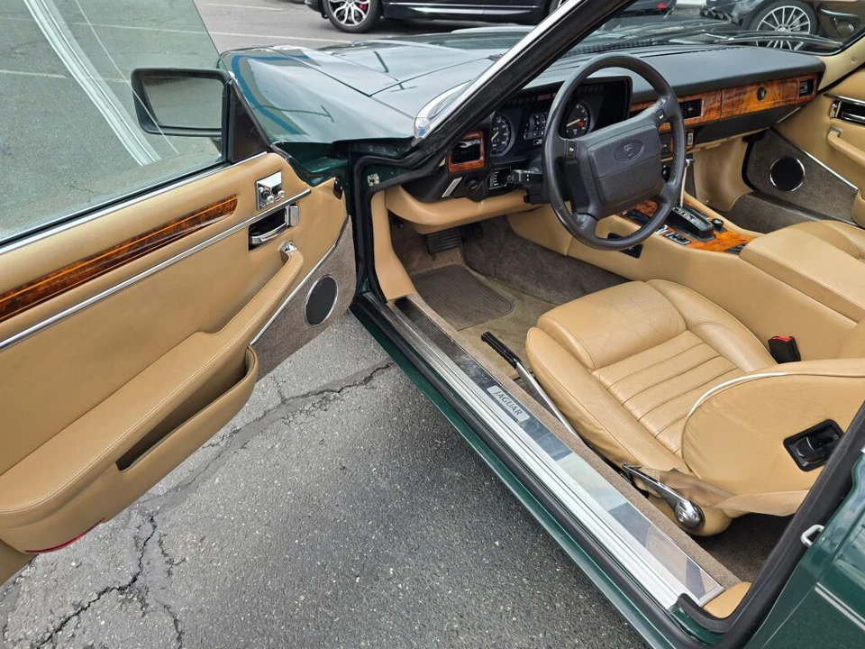 1990 Jaguar XJS Convertible - Image 16 of 31