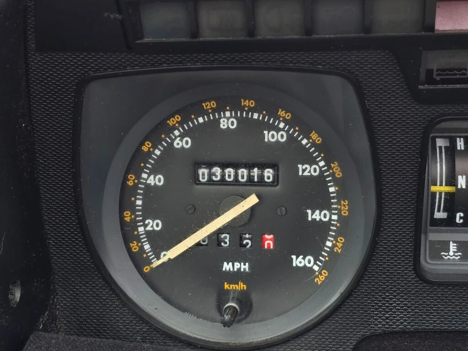 1990 Jaguar XJS Convertible - Image 25 of 31