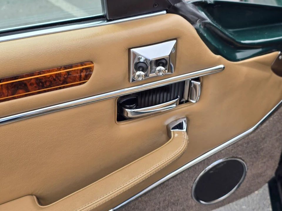 1990 Jaguar XJS Convertible - Image 17 of 31