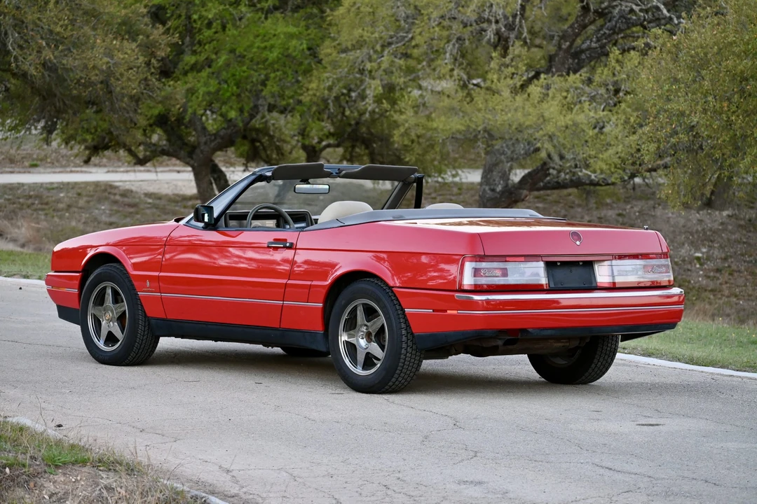 1991 Cadillac Allante - Image 20 of 31